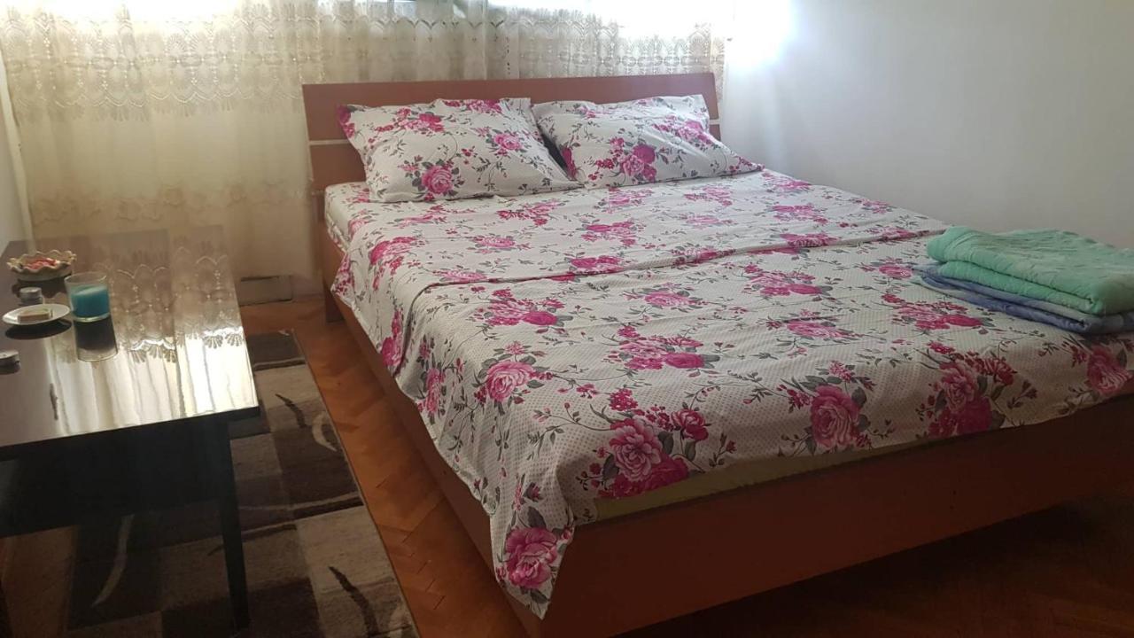 Апартаменты Baston Rent Подгорица Экстерьер фото